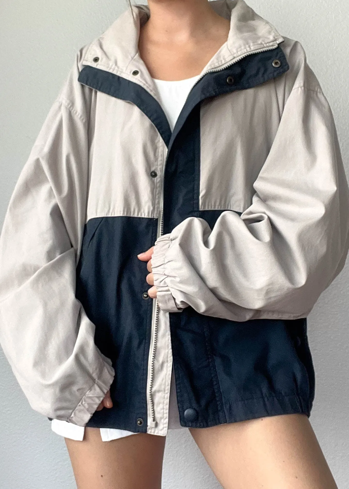 90's Navy & Gray Windbreaker (L)