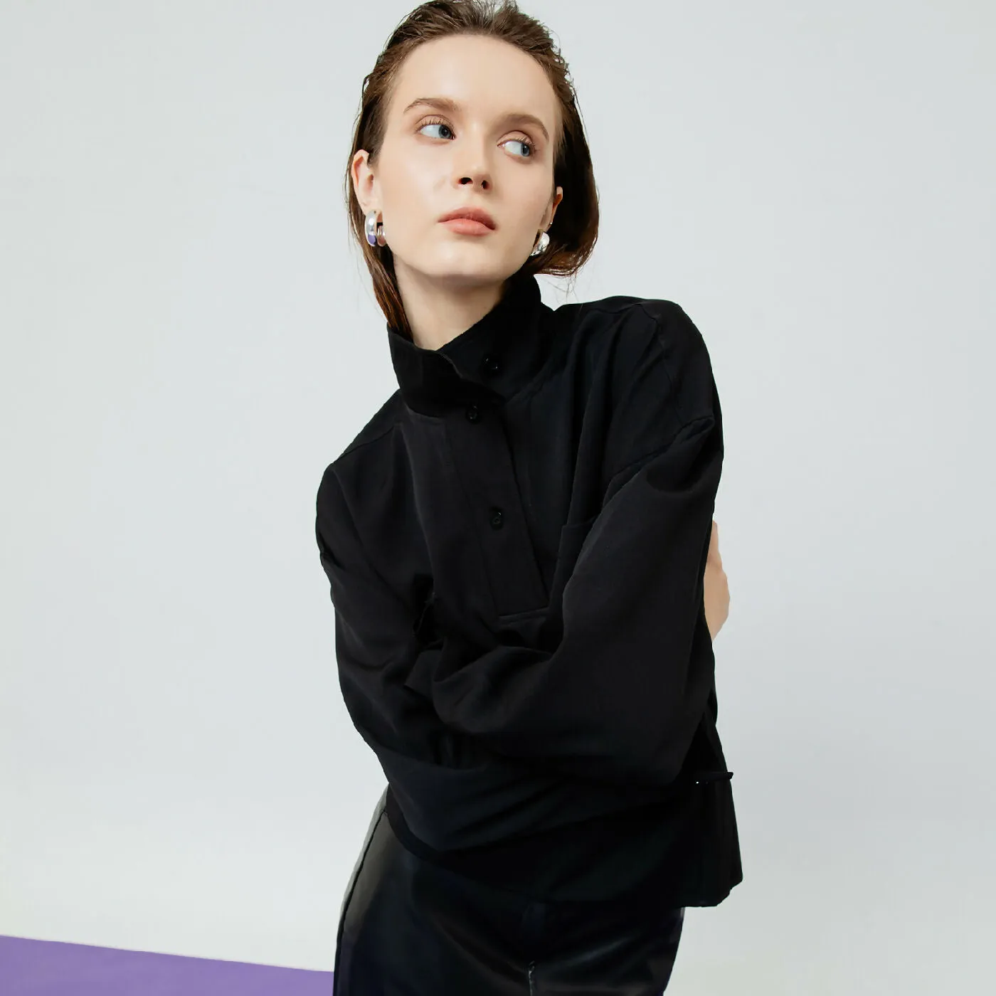 ATSTHELABEL GWEN BLACK TURTLENECK TOP