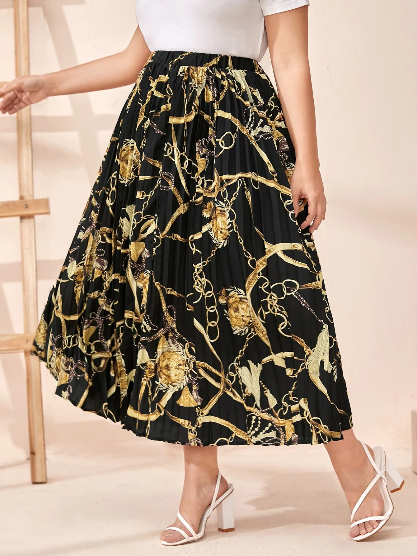 Chain Print Pleated Long Plus Size Skirt