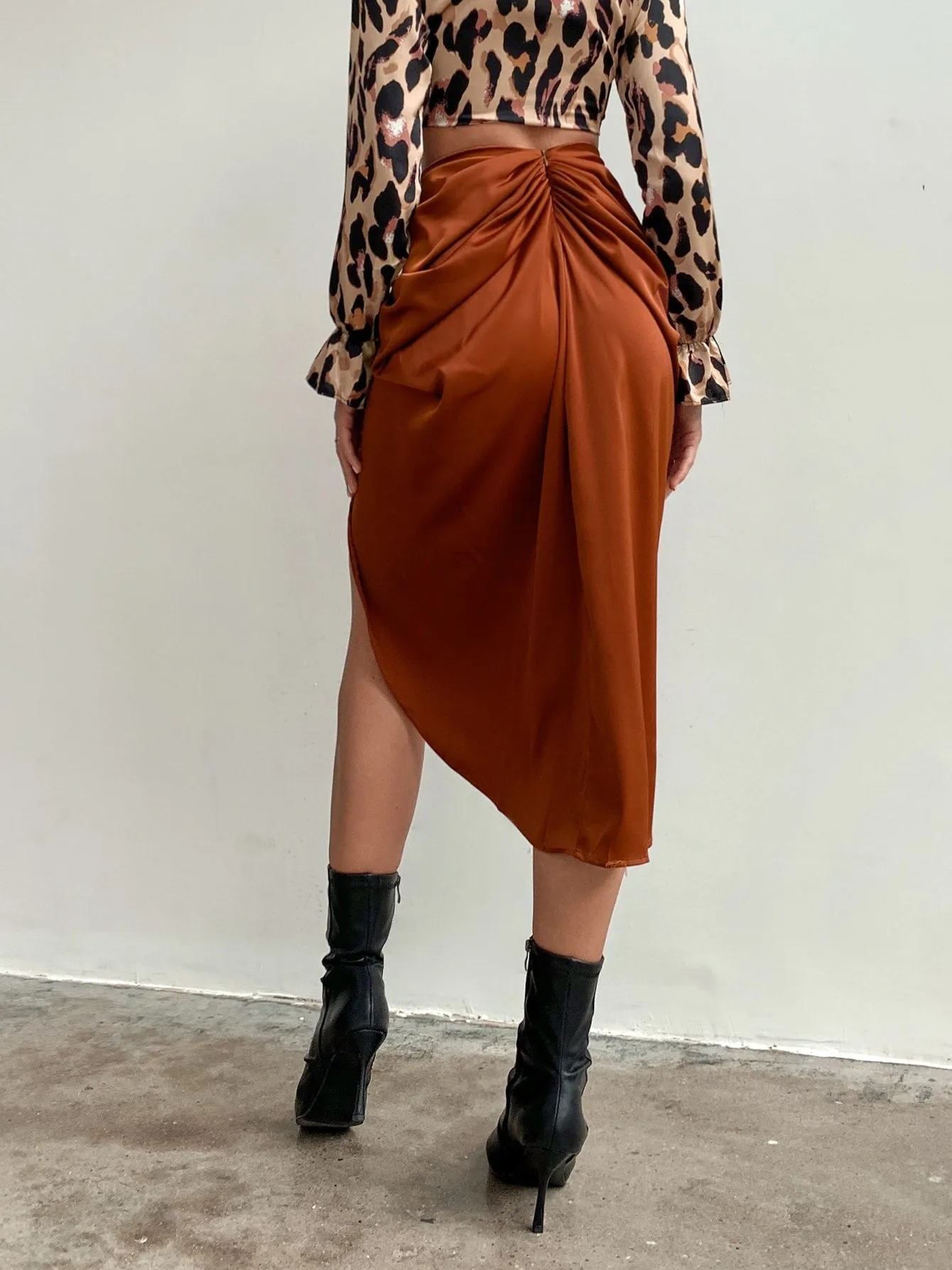 Glamorous Plain Ruched High Waist Midi Women Skirts