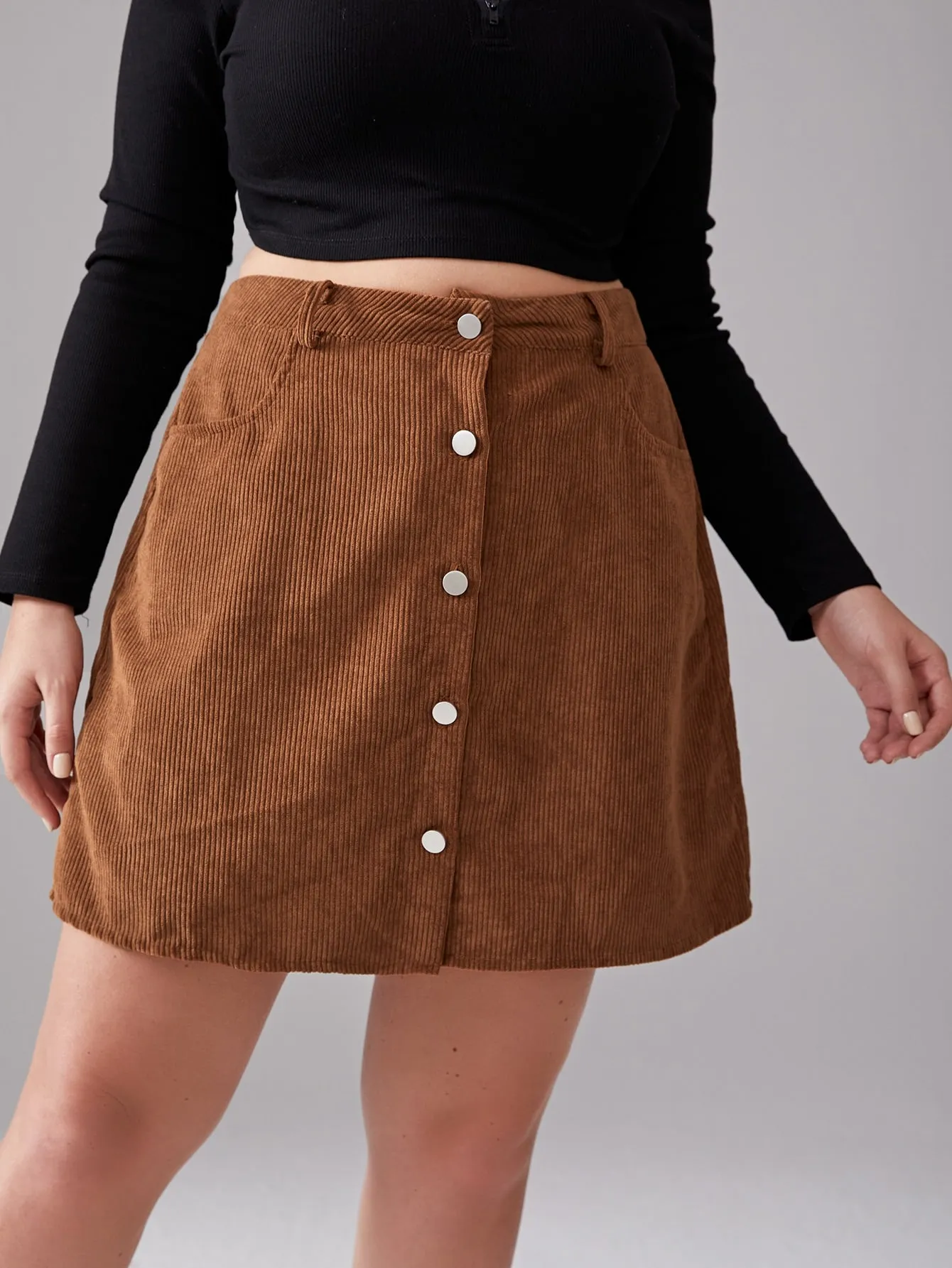 Plain Button Front Short Plus Size Skirt