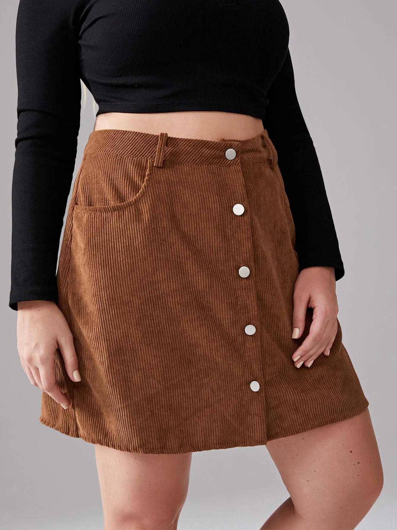 Plain Button Front Short Plus Size Skirt