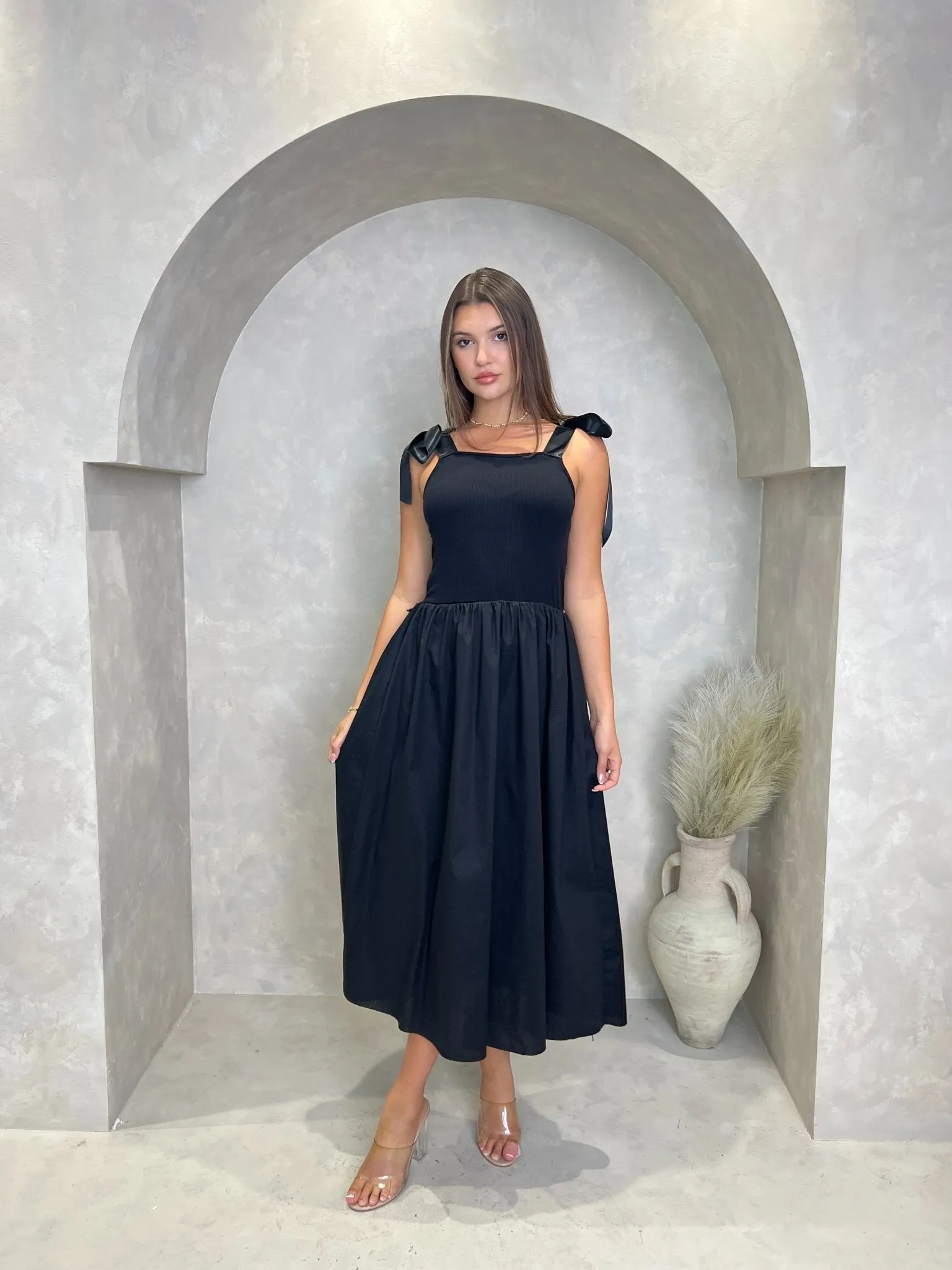 Puff Tie Shoulder Midi Dress